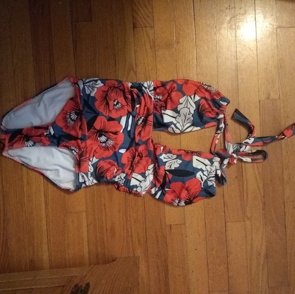 One piece swimsuit